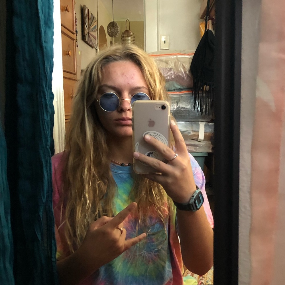 Meet your Posher, Desiree